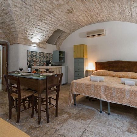 Casa Villani Guest House Ostuni Exterior foto
